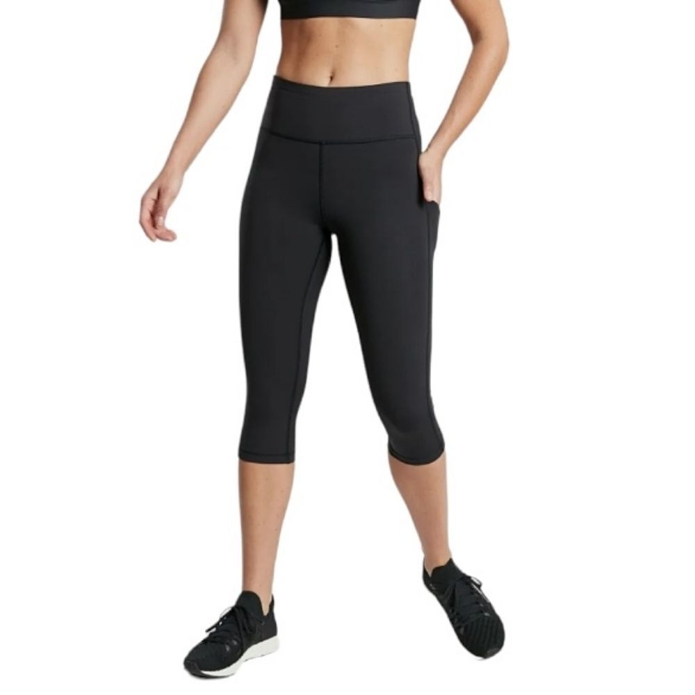 Athleta Ultimate Stash Pocket Crop size S